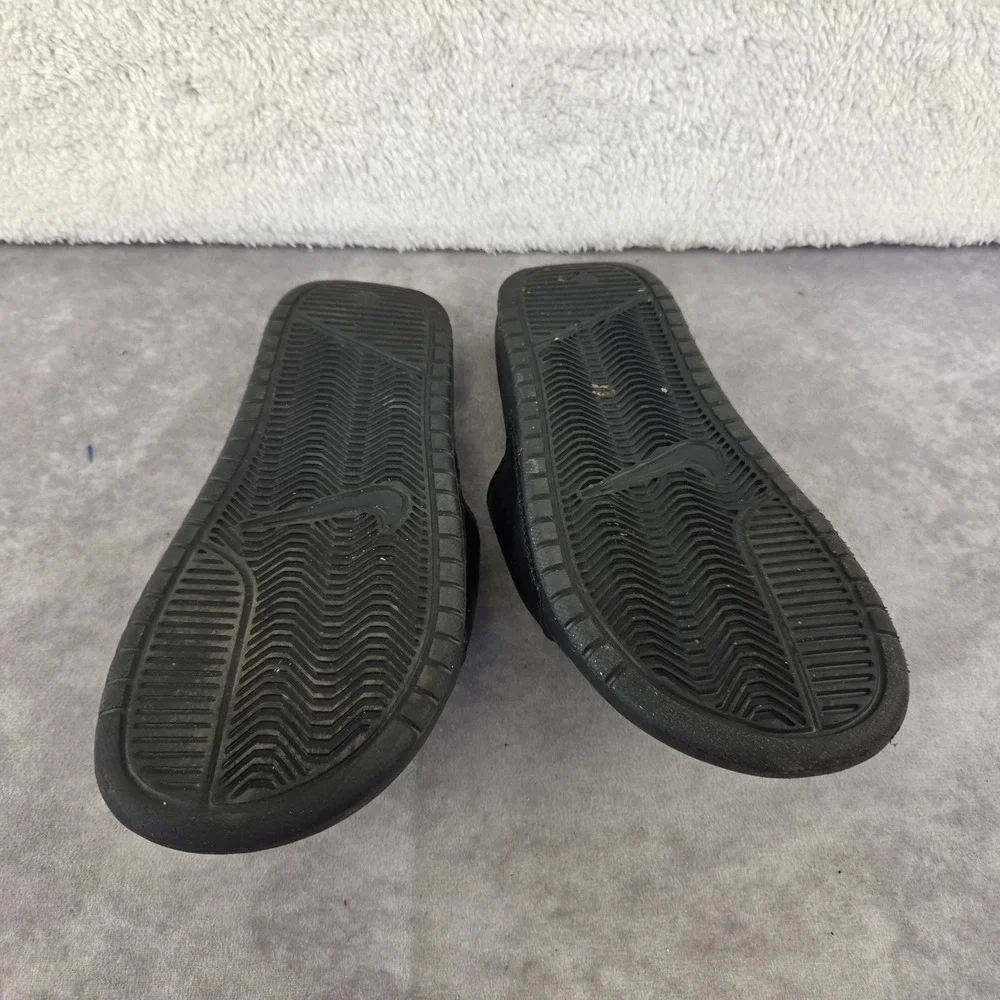 Nike benassi just